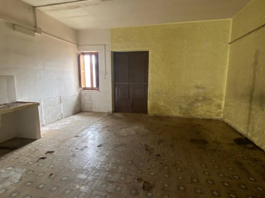 negozio in affitto a Carini