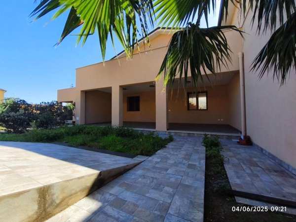 casa indipendente in affitto a Carini