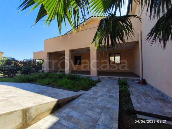 casa indipendente in affitto a Carini