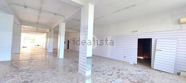 locale di sgombero in affitto a Carini