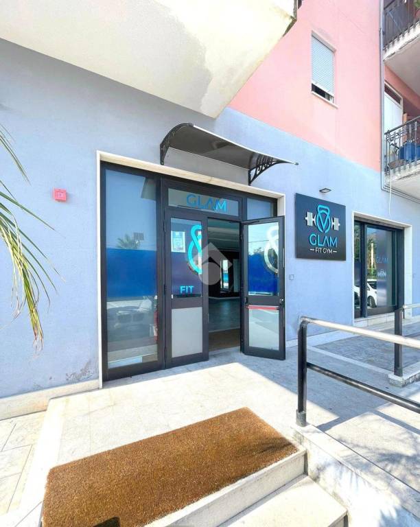 negozio in affitto a Carini