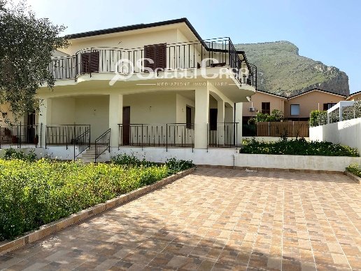 casa indipendente in affitto a Carini in zona Villagrazia di Carini