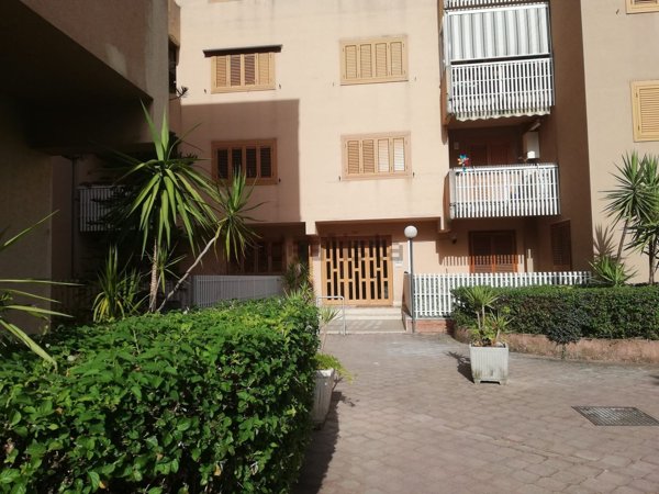 appartamento in affitto a Carini