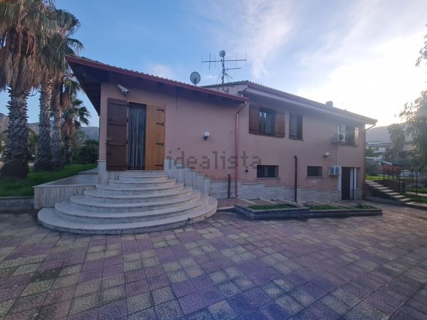 casa indipendente in affitto a Carini