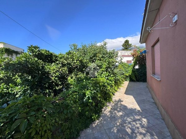 casa indipendente in affitto a Carini