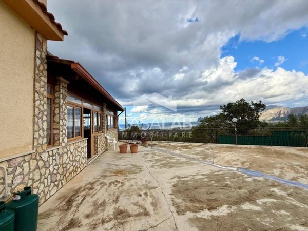 casa indipendente in affitto a Carini