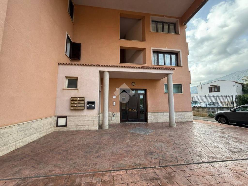 negozio in affitto a Carini