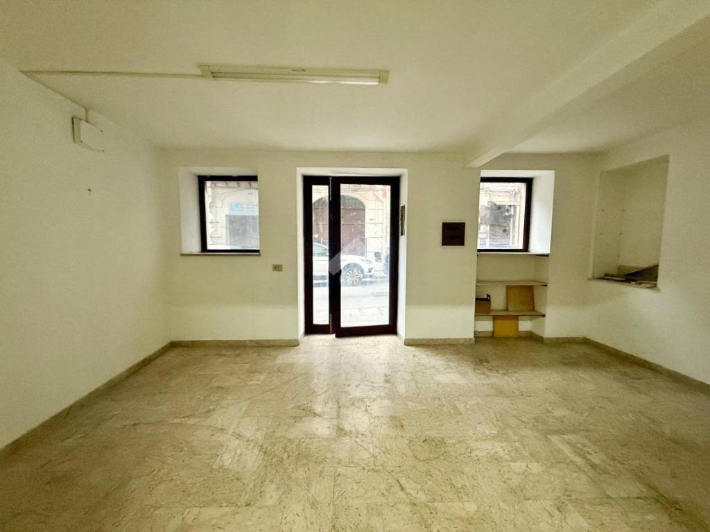 negozio in affitto a Carini