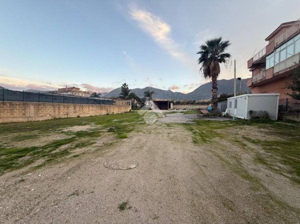 terreno edificabile in affitto a Carini