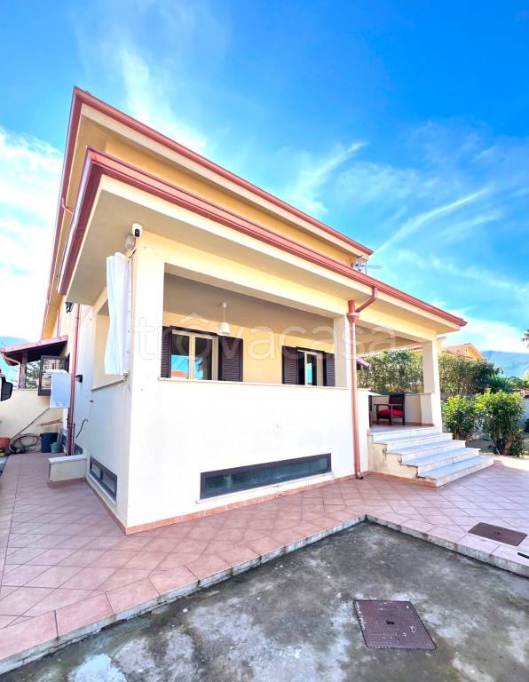 casa indipendente in affitto a Carini