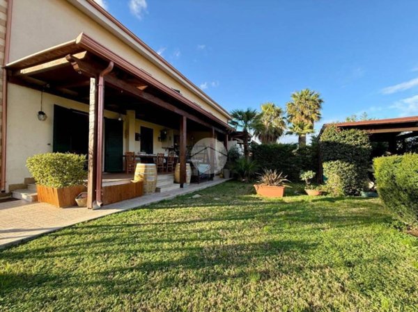 casa indipendente in affitto a Carini