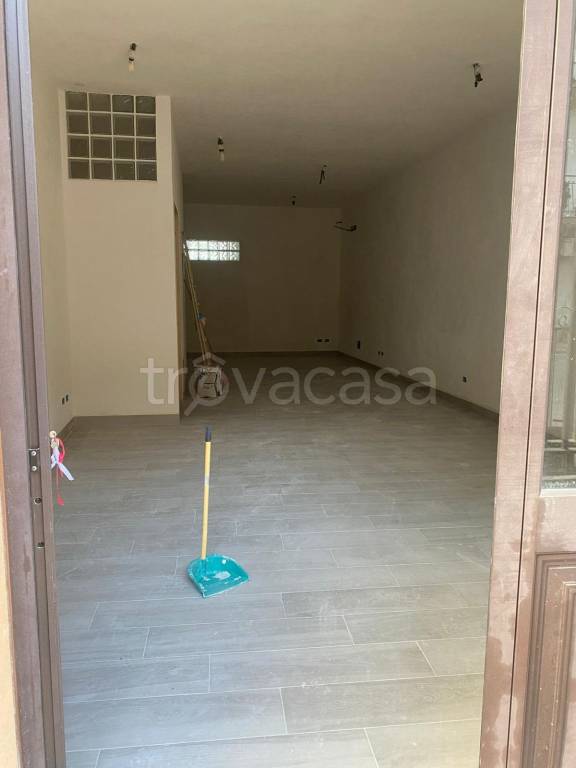 negozio in affitto a Carini in zona Villagrazia di Carini