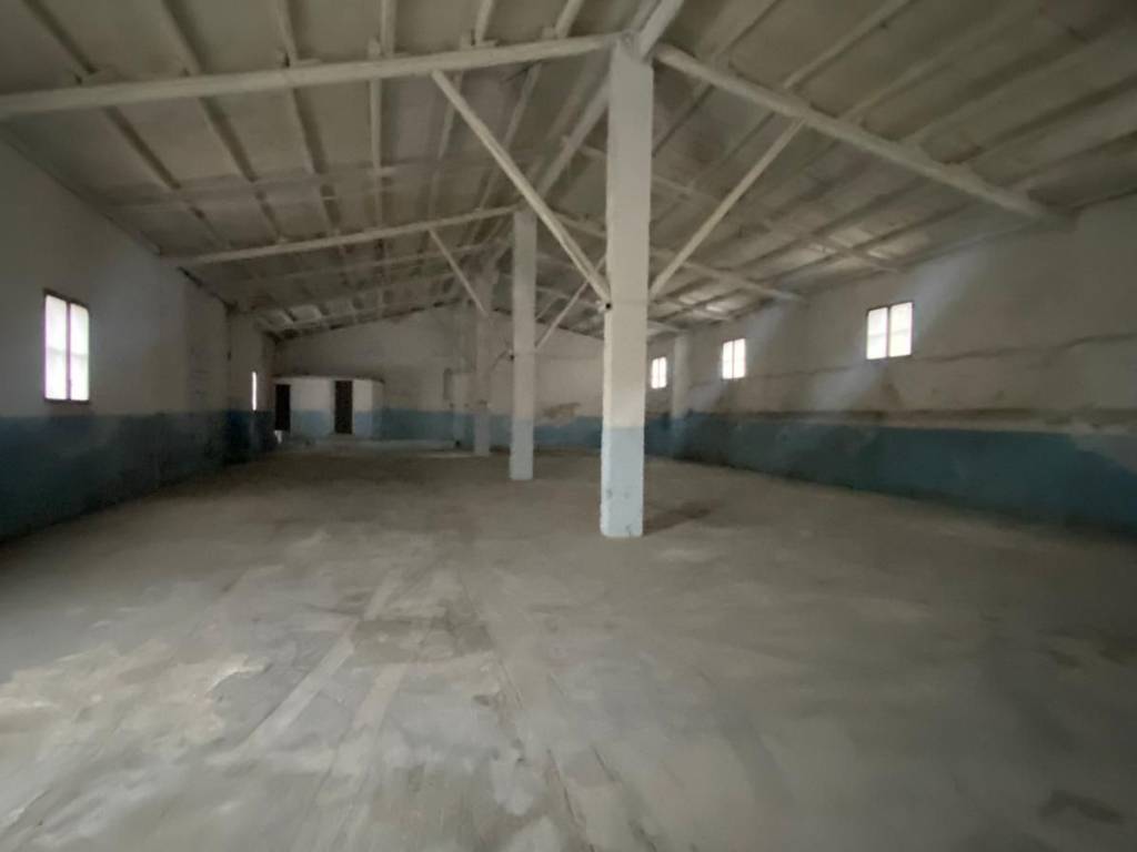 locale di sgombero in affitto a Carini