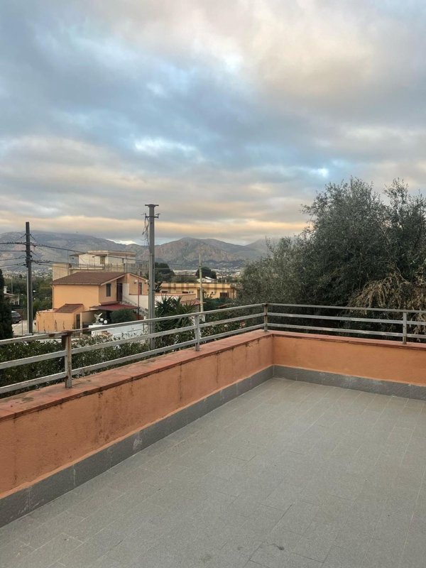 appartamento in affitto a Carini in zona Villagrazia di Carini