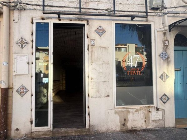 negozio in affitto a Carini in zona Villagrazia di Carini