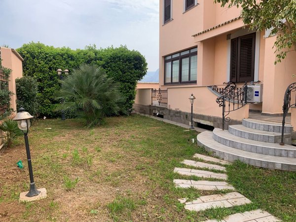 casa indipendente in affitto a Carini