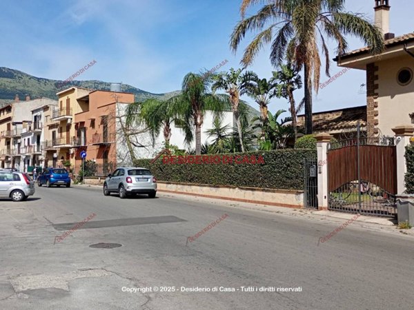 negozio in affitto a Carini in zona Villagrazia di Carini