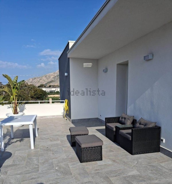 appartamento in affitto a Carini in zona Piraineto