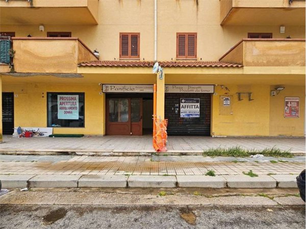 negozio in affitto a Carini