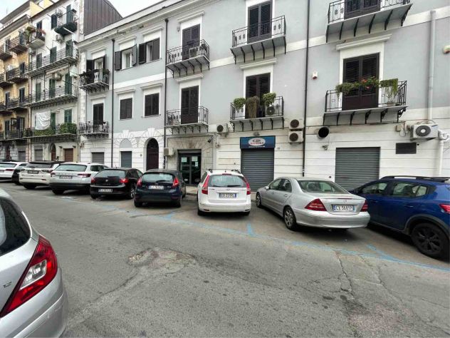 locale commerciale in affitto a Carini