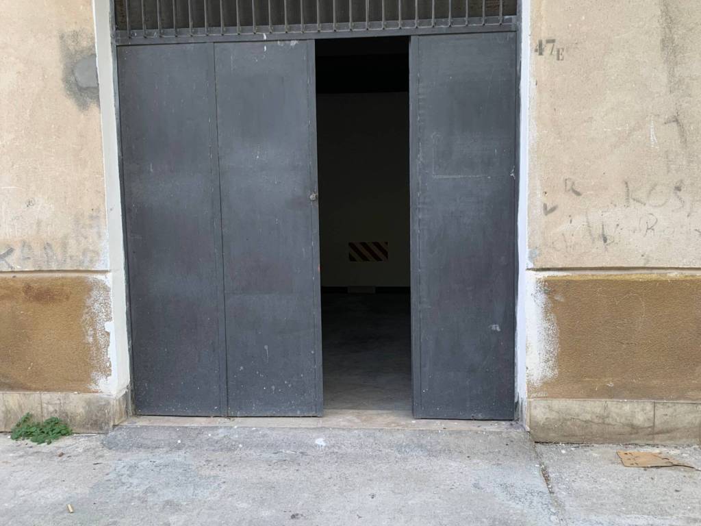 locale di sgombero in affitto a Carini
