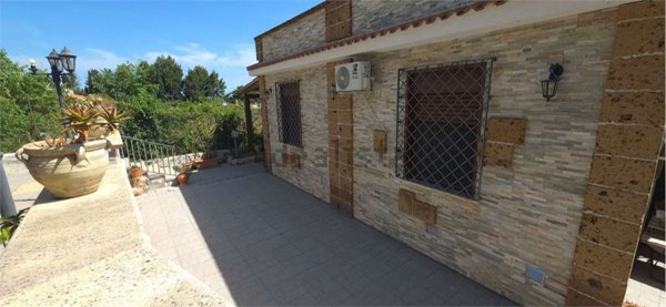 casa indipendente in affitto a Carini in zona Villagrazia di Carini