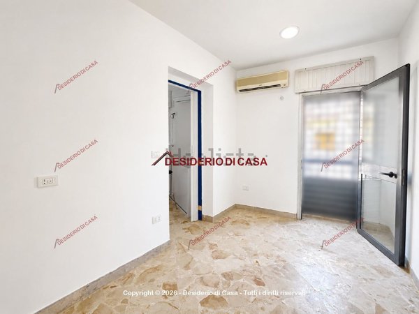locale commerciale in affitto a Carini
