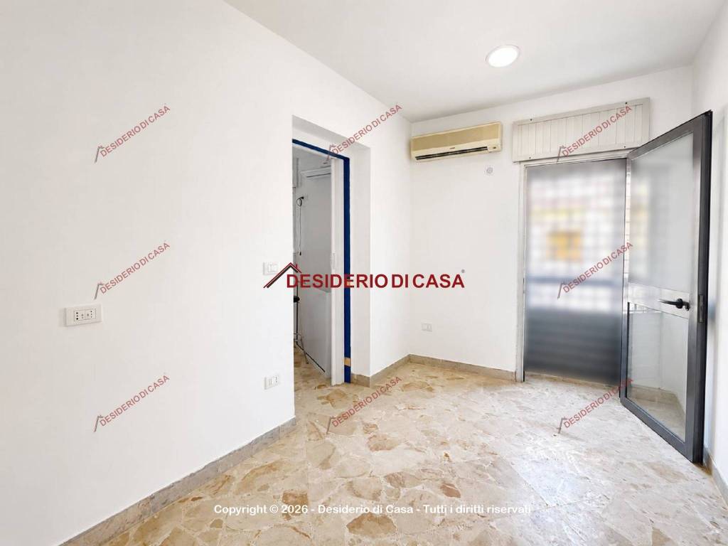 negozio in affitto a Carini in zona Villagrazia di Carini