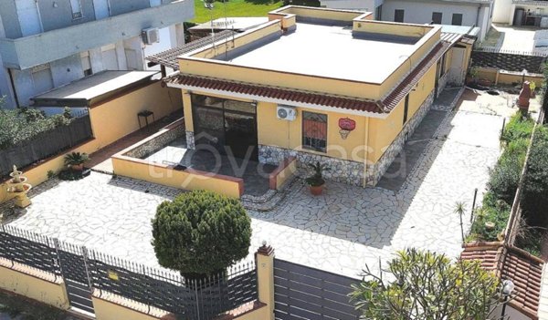 casa indipendente in affitto a Carini in zona Piraineto
