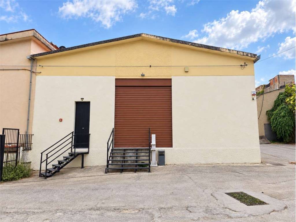 locale commerciale in affitto a Carini in zona Bivio Foresta