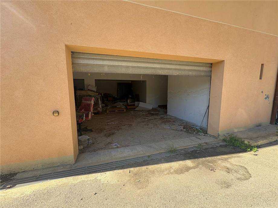 locale di sgombero in affitto a Casteldaccia