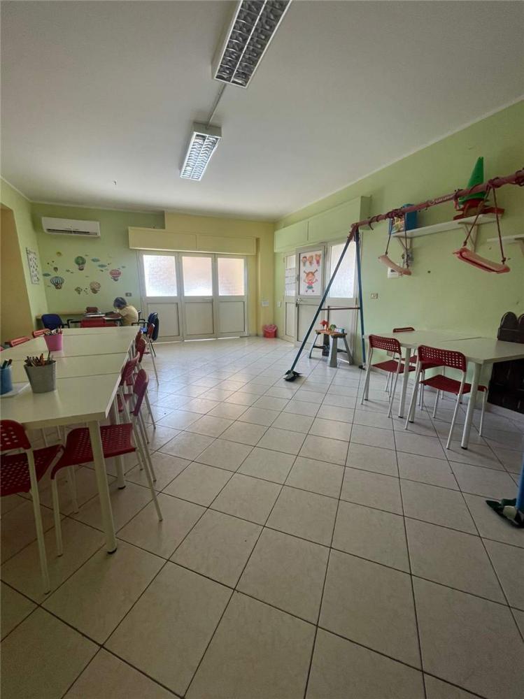 locale commerciale in affitto a Casteldaccia