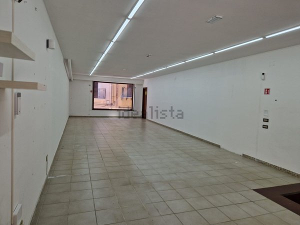 locale commerciale in affitto a Casteldaccia