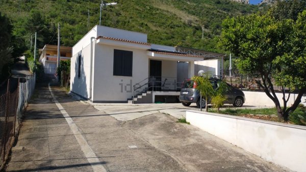 casa indipendente in affitto a Cinisi
