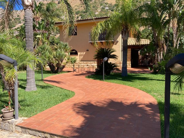 casa indipendente in affitto a Cinisi