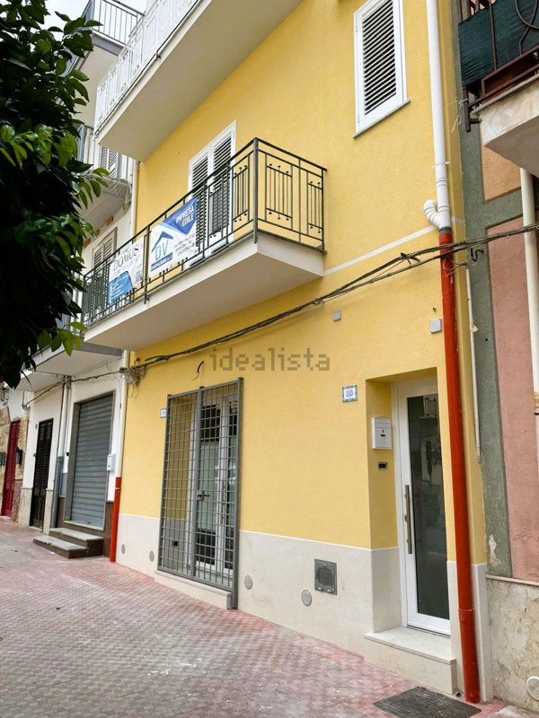 locale commerciale in affitto a Cinisi