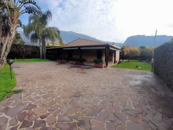 casa indipendente in affitto a Cinisi