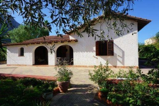 casa indipendente in affitto a Cinisi