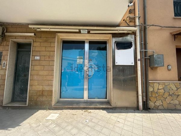 locale commerciale in affitto a Ficarazzi