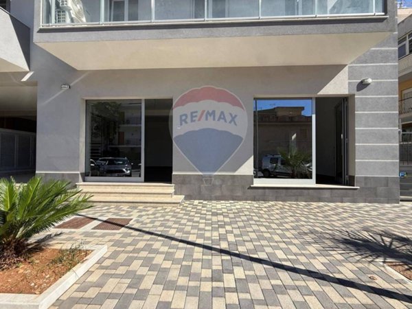negozio in affitto ad Isola delle Femmine