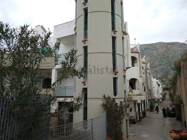 appartamento in affitto ad Isola delle Femmine