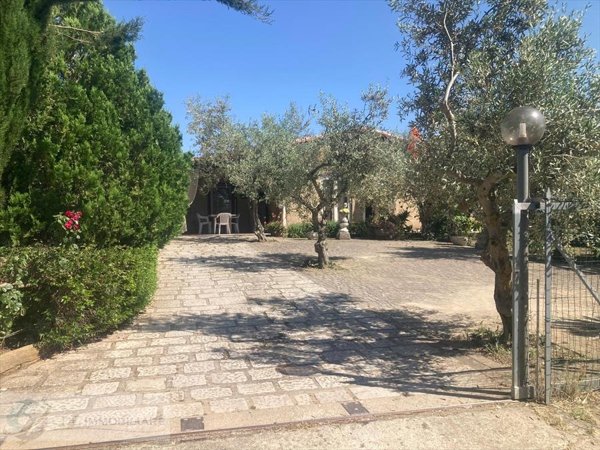 casa indipendente in affitto a Lercara Friddi