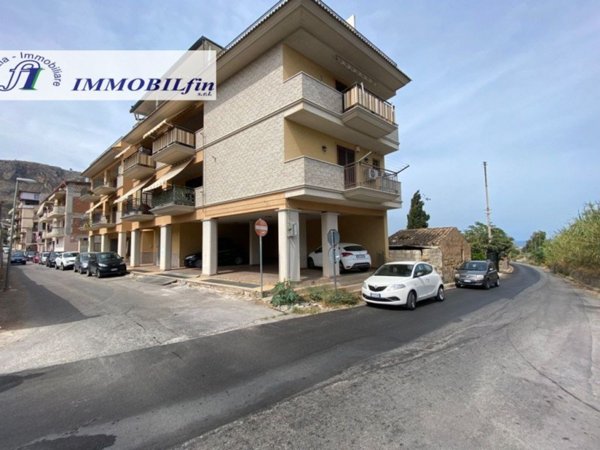 locale commerciale in affitto a Misilmeri in zona Portella di Mare