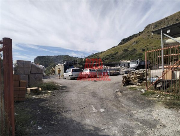 locale di sgombero in affitto a Misilmeri in zona Portella di Mare