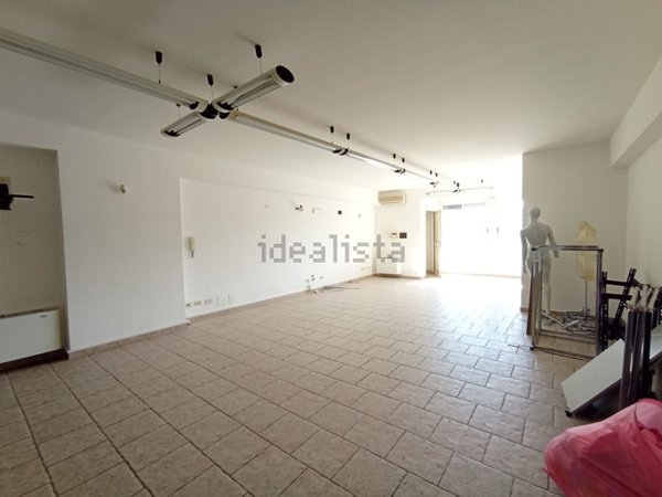 locale commerciale in affitto a Misilmeri