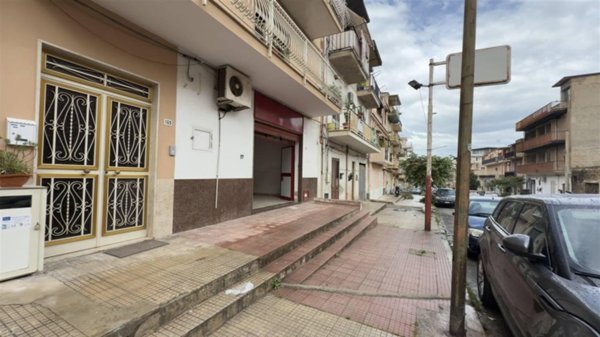 locale commerciale in affitto a Misilmeri in zona Portella di Mare