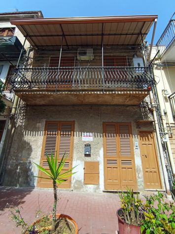 negozio in affitto a Misilmeri in zona Portella di Mare