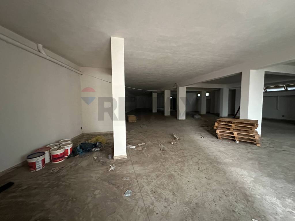 locale di sgombero in affitto a Misilmeri in zona Portella di Mare