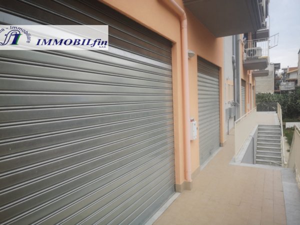 locale commerciale in affitto a Misilmeri in zona Portella di Mare