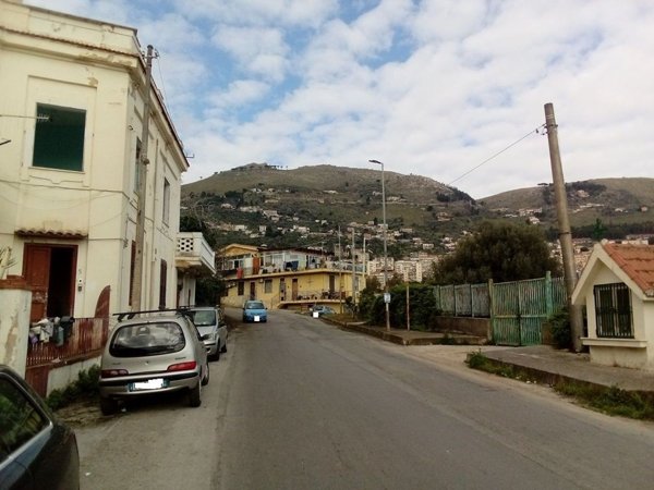 locale commerciale in affitto a Monreale in zona Aquino